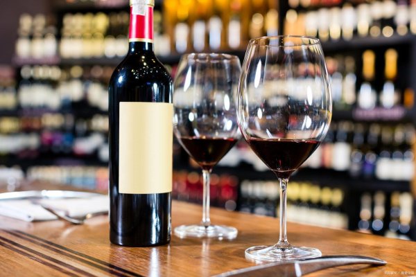 红酒和葡萄酒是不是“父子关系”？别再傻傻分不清楚了