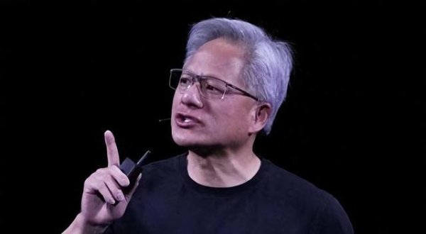 黄仁勋惊人观点：英语专业将血洗计算机，文科成AI时代新贵族