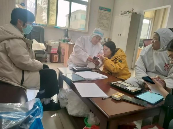 农行高新区支行：银行进厂区 服务零距离